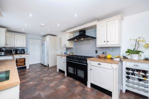 Family Dining Kitchen- click for photo gallery